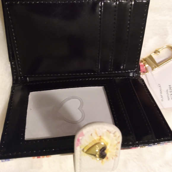 Betsy Johnson wallet - Picture 3 of 3